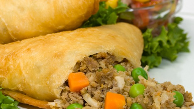 SAMOSAS – Veggie or Chicken